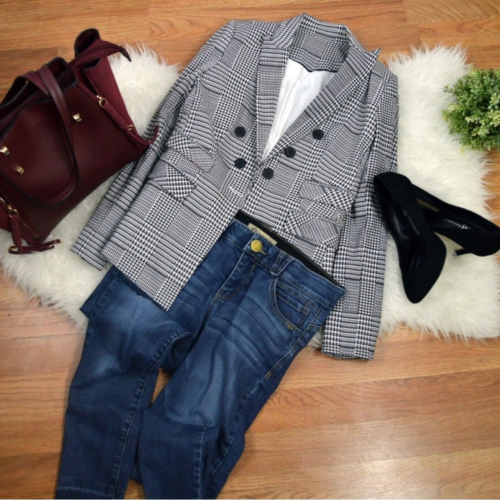 XOXO Blazer